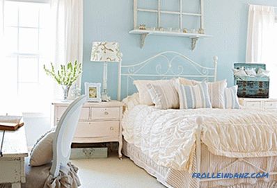 Modra barva v notranjosti spalnice - 50 primerov in pravila oblikovanja