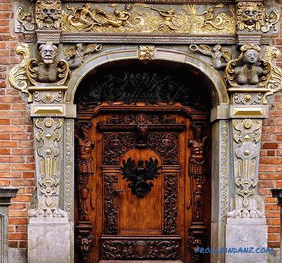 Vrata starinsko z lastnimi rokami