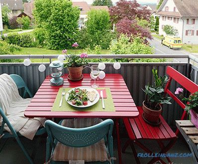 Kako narediti balkon apartmaja z lastnimi rokami (znotraj in zunaj) + fotografija