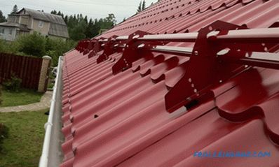 Kaj je boljša kovinska ali mehka streha za streho zasebne hiše