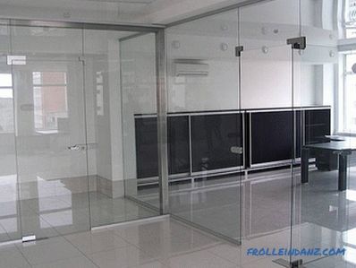 Steklene pregrade v stanovanju - notranjost apartmaja (+ fotografije)