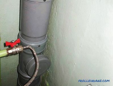 Kako popraviti puščanje kanalizacijske cevi